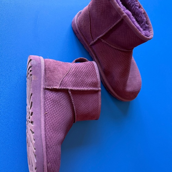 UGG booties - Picture 1 of 2